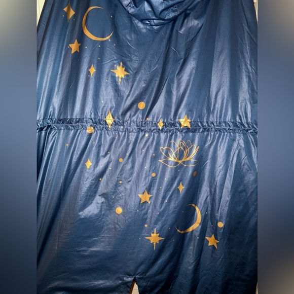 Disney Aladdin - Princess Jasmine- Hooded Jacket For Women - Picture 11 of 16